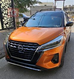 نیسان کیکس